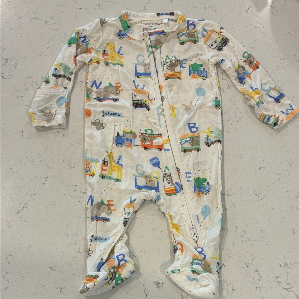 Angel Dear Multicolor Printed Kids Footie